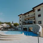 Hotel Halanus And