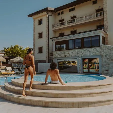 Hotel Halanus And Alanno