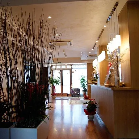 Halanus And Hotel Alanno