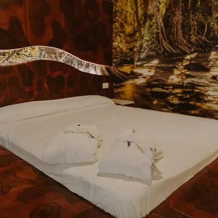 Szálloda Halanus And Alanno