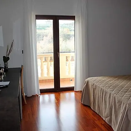 Hotel Halanus And Alanno