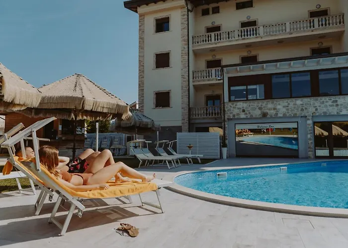 Halanus And 3* Alanno