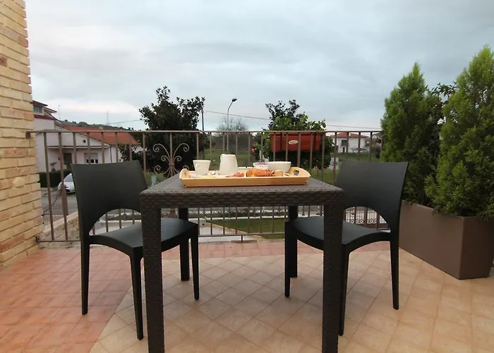 Halanus And 3* Alanno