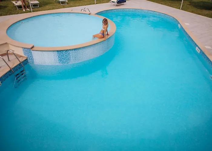 Szálloda Halanus And Alanno