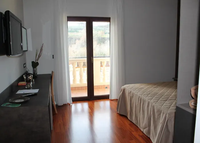 Halanus And 3* Alanno