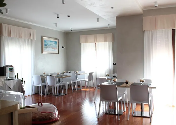 Szálloda Halanus And Alanno