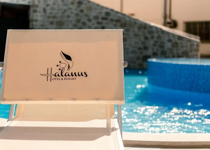 Szálloda Halanus And 3*