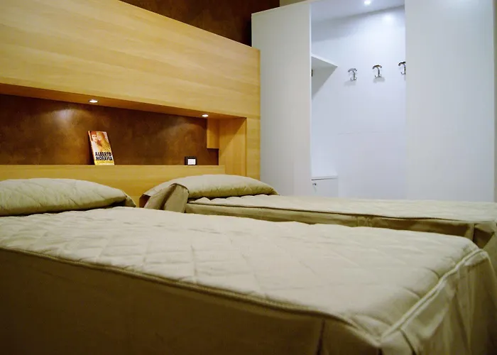 Halanus And Szálloda