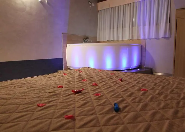 Szálloda Halanus And 3*